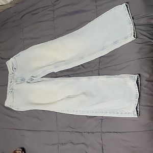 High waist, wide leg jeans